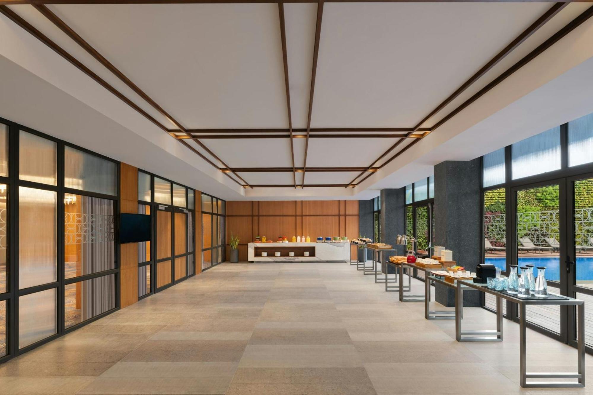 Hotel Courtyard By Marriott Goa Colva Exterior foto