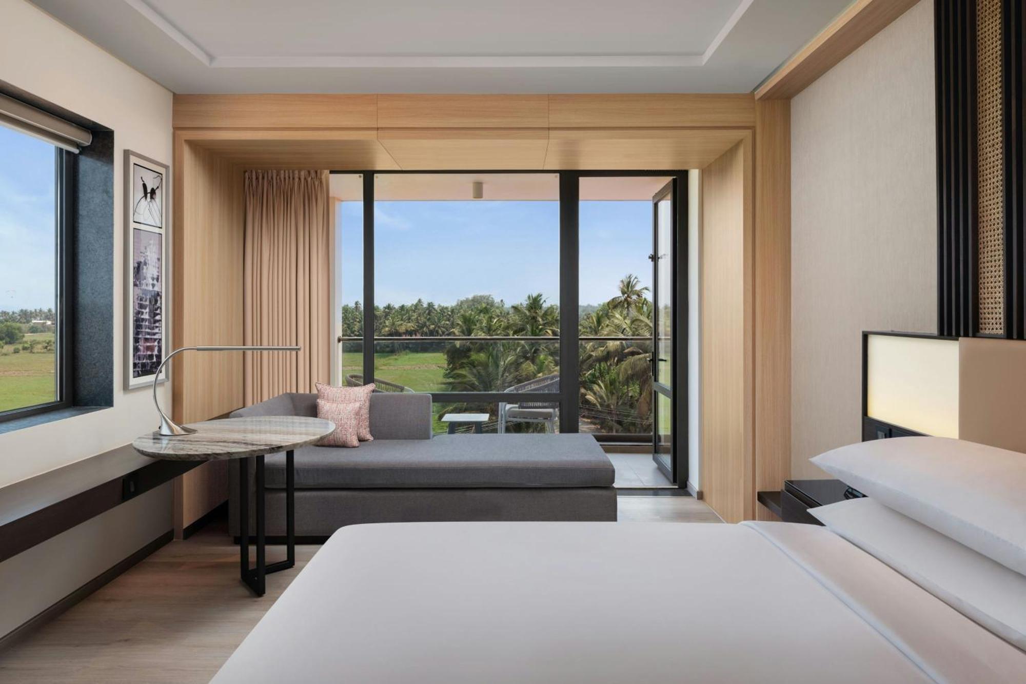 Hotel Courtyard By Marriott Goa Colva Exterior foto